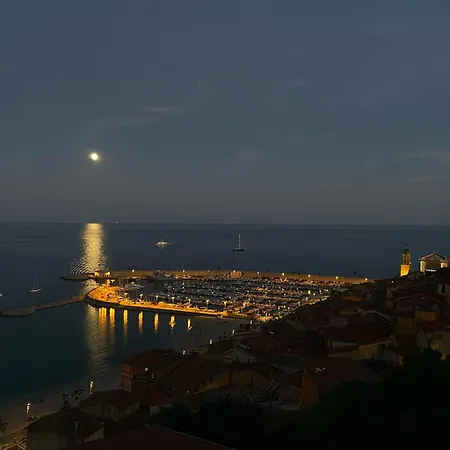 3 Pieces Dans Le Centre De * Menton