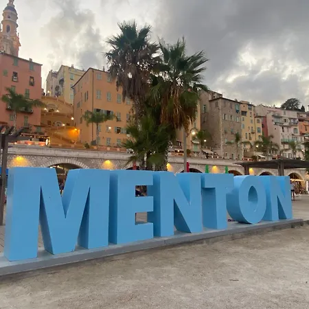 3 Pieces Dans Le Centre De Apartment *